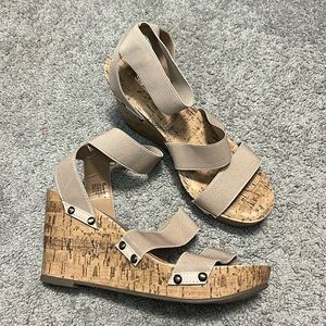 Spirit elastic band cork wedge heels size 8
